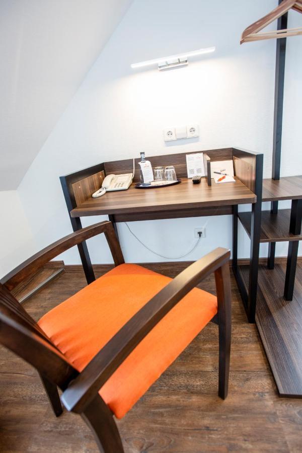 Sevendays Hotel คาร์ลสรูเฮอ ภายนอก รูปภาพ